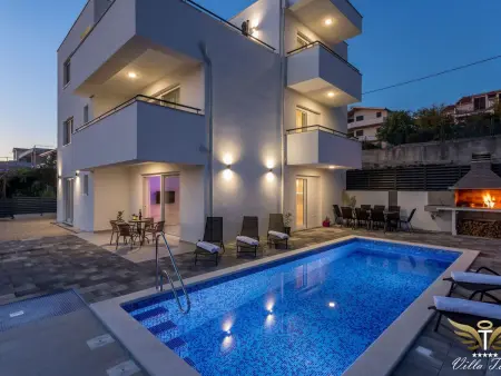 Location Maison à Podstrana 10 personnes