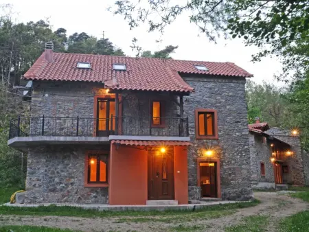 Location Maison à Dego 8 personnes