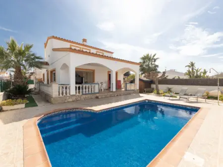 Location Maison à Deltebre 6 personnes