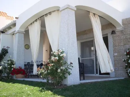 Location Maison à Agrustos 2 personnes