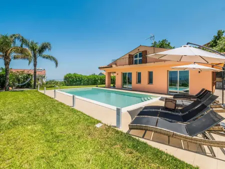 Location Maison à Castroreale 8 personnes