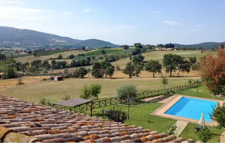 Location Maison à Frazione Marcellano 5 personnes