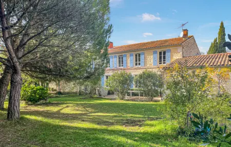 Location Maison à Tonnay Charente 14 personnes