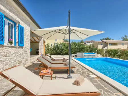 Location Maison à Cere 12 personnes