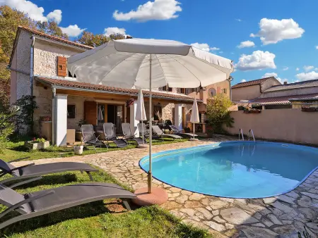 Location Maison à Cere 10 personnes