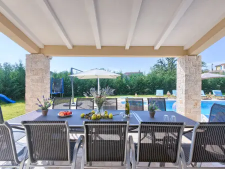 Location Maison à Cere 12 personnes