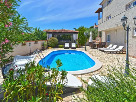 Location Maison à Pula 8 personnes