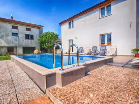 Location Maison à Medulin 9 personnes