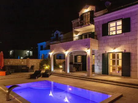 Location Maison à Makarska 8 personnes