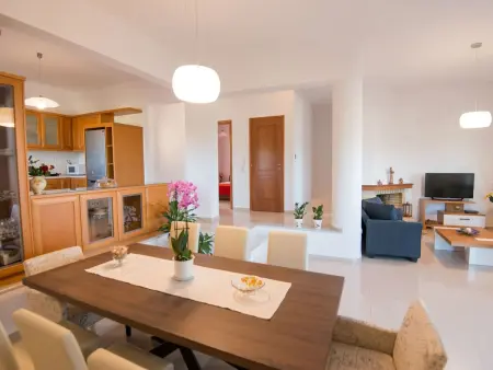 Location Maison à Adele 8 personnes