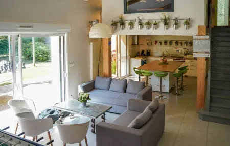 Location Maison à Tonnay Charente 11 personnes