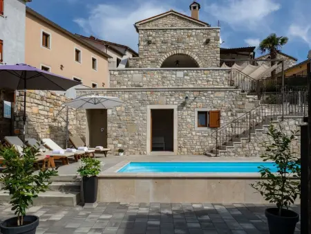 Location Maison à Bazgalji 8 personnes