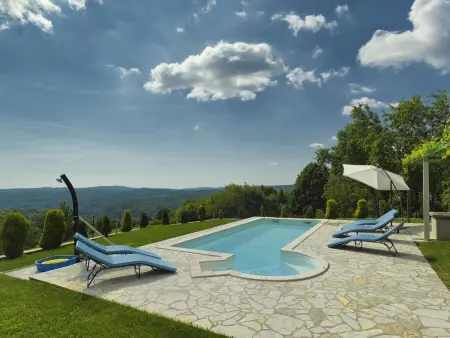 Location Maison à Bazgalji 10 personnes