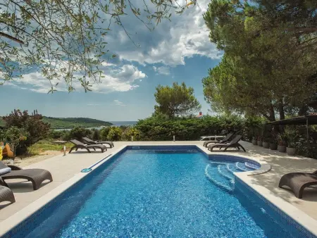 Location Maison à Pula Banjole 16 personnes