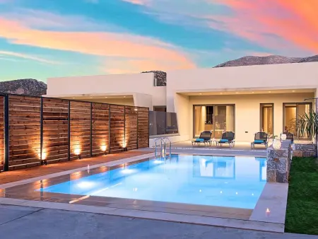 Location Maison à Neapolis Kriti 12 personnes