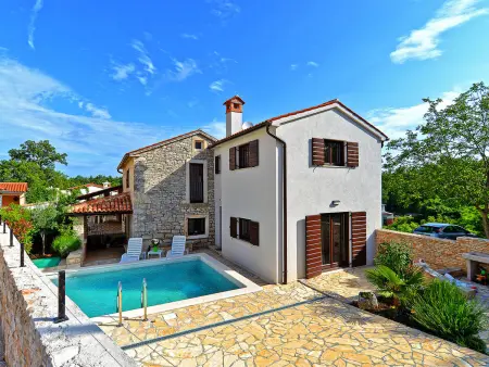 Location Maison à Bokordici 5 personnes