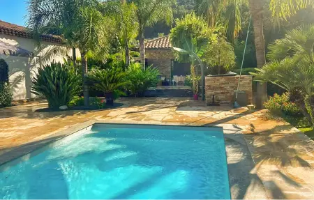 Location Maison à Solliès Pont 2 personnes