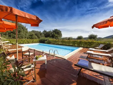 Location Maison à Trequanda 14 personnes