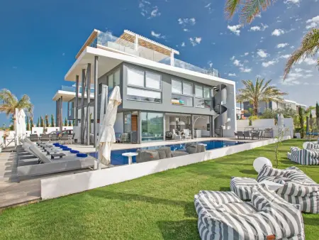 Location Maison à Paralimni 10 personnes