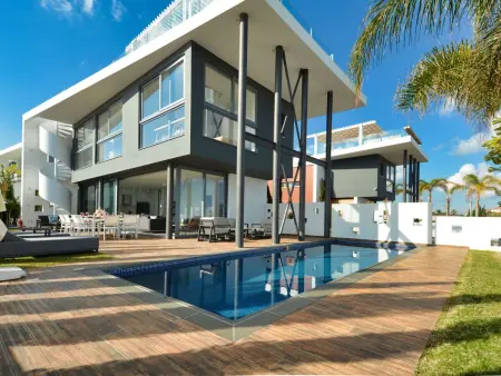 Location Maison à Paralimni 8 personnes