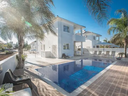 Location Maison à Agios Georgios Pegeias 6 personnes