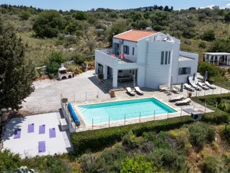 Location Maison à Almyrida 8 personnes