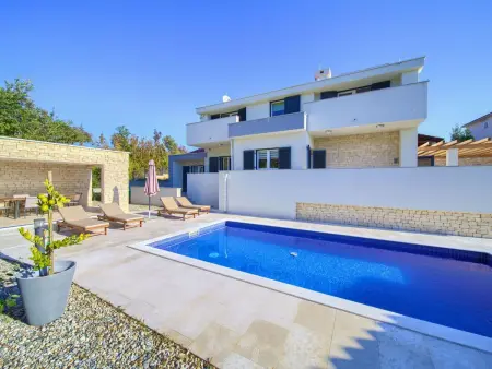 Location Maison à Garica 1 personnes