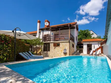 Location Maison à Garica 6 personnes