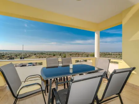 Location Maison à Nin 9 personnes