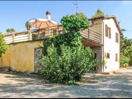 Location Maison à Montecatini Val di Cecina 6 personnes