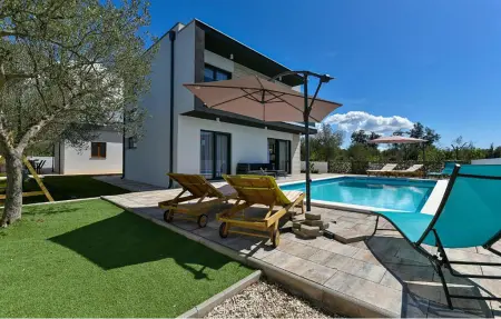 Location Maison à Sukosan 8 personnes