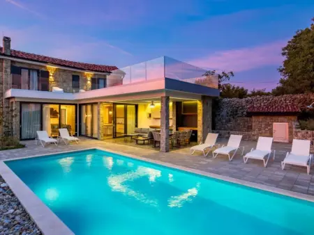 Location Maison à Jaksinica 8 personnes