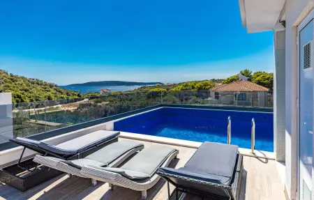 Location Maison à Okrug Donji 9 personnes