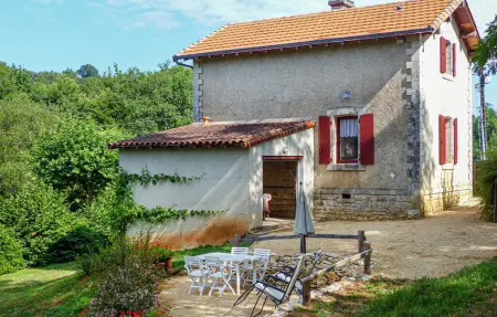 Location Maison à Nanteuil en Vallée 4 personnes