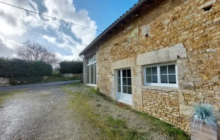 Location Maison à Saint Gourson 7 personnes