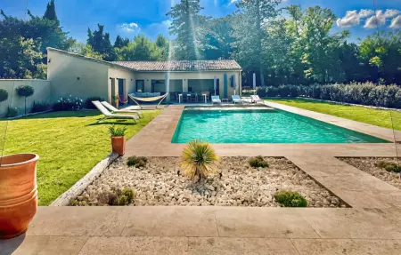 Location Maison à Noves 14 personnes