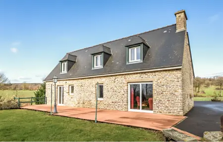 Location Maison à MONTCHAMP VALDALLIERE 12 personnes