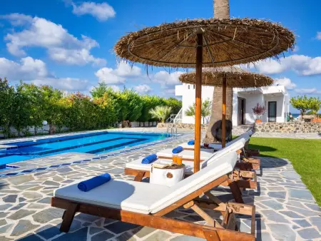 Location Maison à Σορωνή 5 personnes