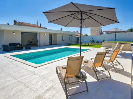 Location Villa à Pula 6 personnes