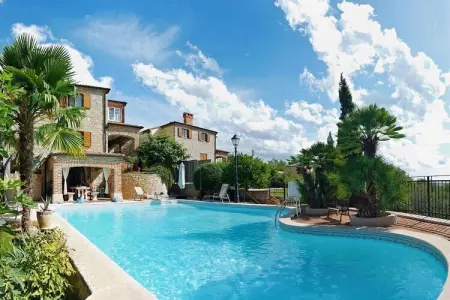 Location Maison à Kaštelir 9 personnes