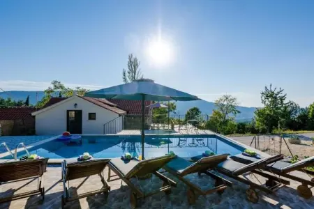 Location Villa à Gruda 8 personnes