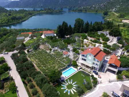 Location Maison à Ploče 25 personnes