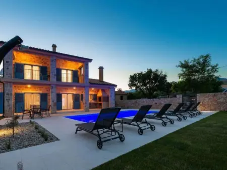 Location Maison à Vinjerac 8 personnes