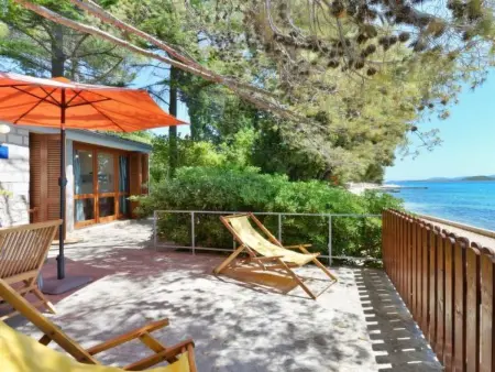 Location Maison à Donje Rastane 3 personnes