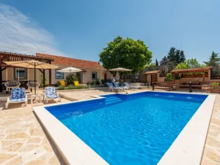 Location Maison à Pristeg 10 personnes