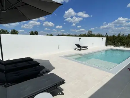 Location Maison à Budak 6 personnes