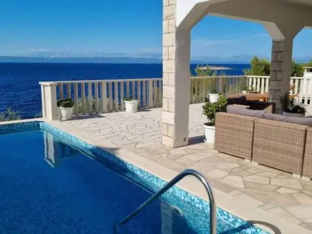 Location Maison à Blato 6 personnes