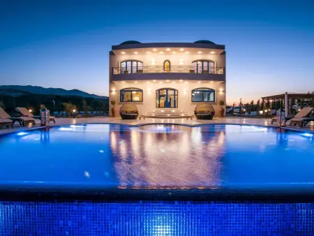 Location Maison à Agia Pelagia 12 personnes