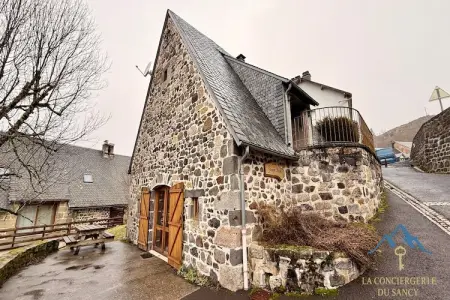 Location Gîte à Murat le Quaire 12 personnes