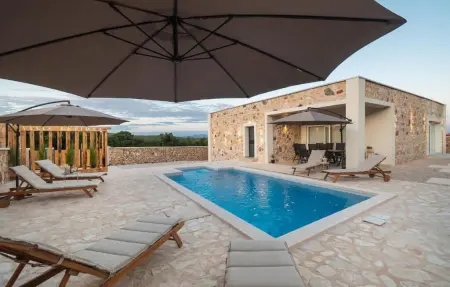 Location Maison à Grabovci 8 personnes